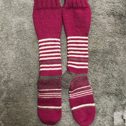 ネット洗いOKコスパ◎数シーズン使える手編み靴下赤レディースMサイズ カラーあり