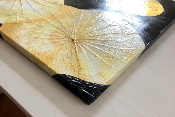 【受注制作1】【金箔満月】オシャレでユニークな蓮の葉ハッピーアート: The Beauty of Lotus Leaf 5枚目の画像