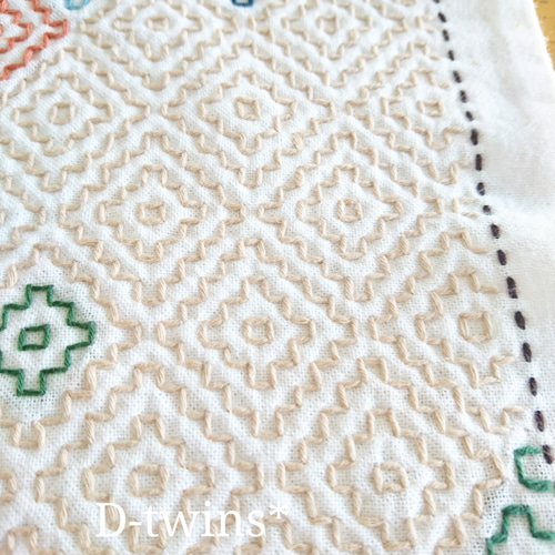 オールドカントリー風☆柿の花☆刺し子のふきん〜タペストリー