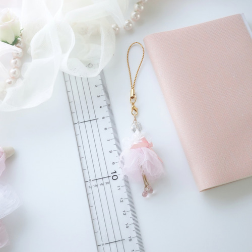 小さなバレリーナ✩ チュチュ ミニドールチャーム ☆クリスタル