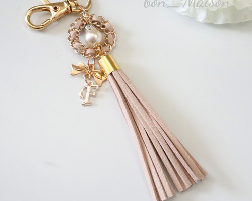 イニシャル タッセルチャーム☆タッセル バッグチャーム/キーホルダー