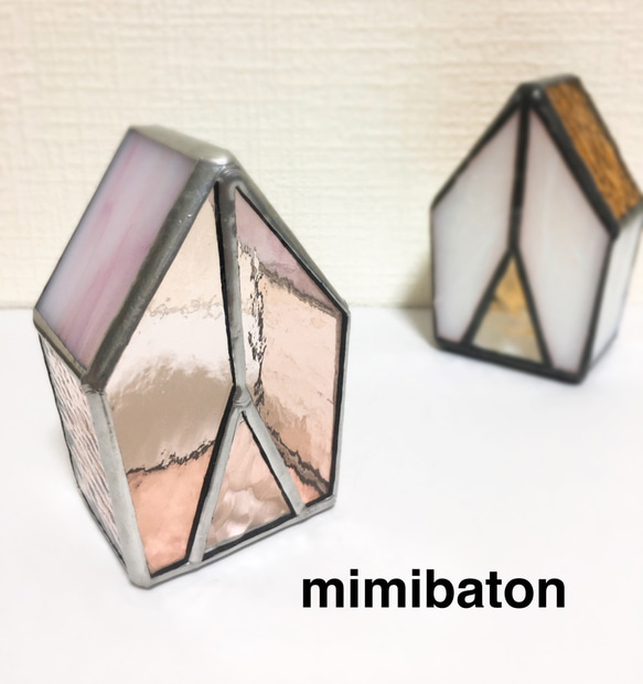 【新作】　mimibaton  ステンドグラスの小さなお家 1枚目の画像