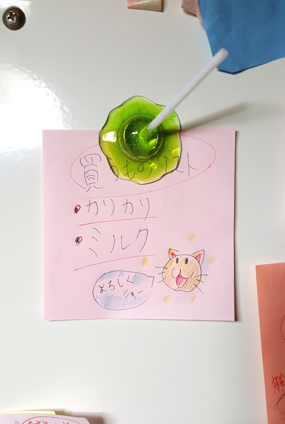 【緑色】溶けちゃった!? 棒付きキャンディーマグネット ※メロン味(グリーン) 4枚目の画像