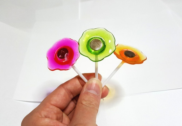 【橙色】溶けちゃった!? 棒付きキャンディーマグネット ※マンゴー味(オレンジ) 3枚目の画像