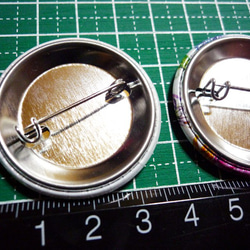 缶バッジ２個セット(ありがとう／誕生) 2枚目の画像