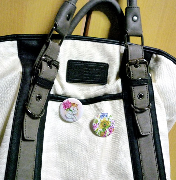 缶バッジ２個セット(ありがとう／誕生) 3枚目の画像