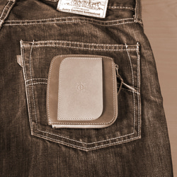ミニ財布 「ポケットバース」 本革100％ L字ファスナー メンズ レディース兼用 チョコ×ブラウン 4枚目の画像