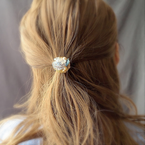 ❀お花のヘアゴム❀ブルーネックレスポニーフックパールレジンゴールド