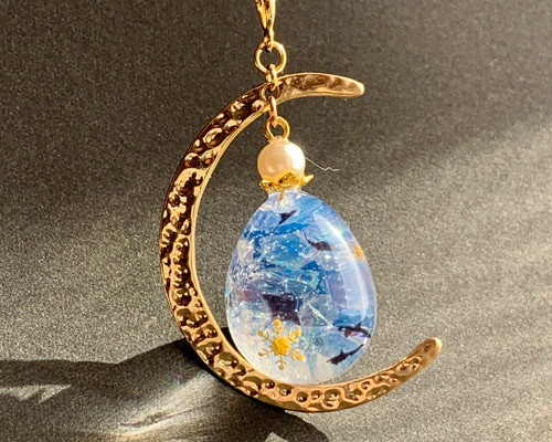 ハンドメイド 渦巻き模様 ガラスペンダント ハンドメイド 渦巻き模様 ガラスペンダント - メルカリ
