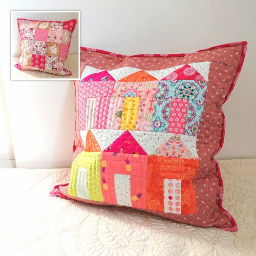 お値下げ❣️パッチワークのクッションカバー  3枚組 お値下げ❣️パッチワークのクッションカバー 3枚組