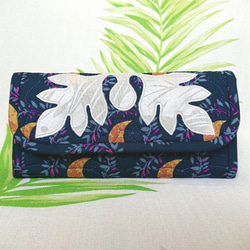パンの木のハワイアンキルト長財布(ネイビー×アイボリー) 5枚目の画像