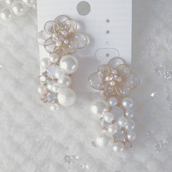 【Creema限定クリスマス2021】Flower long pearl earring 3枚目の画像