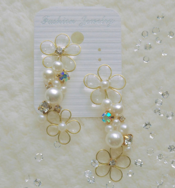 【Creema限定クリスマス2021*＊】Flower long pearl earring 3枚目の画像