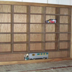 トミカなどのミニュチア収納ディスプレイ扉付きケース 1枚目の画像