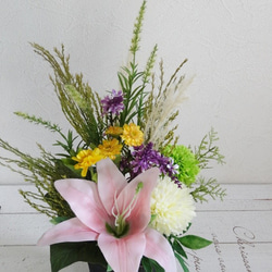 [お彼岸・仏花]・お供え花*生花の様な造花で美しく* 2枚目の画像