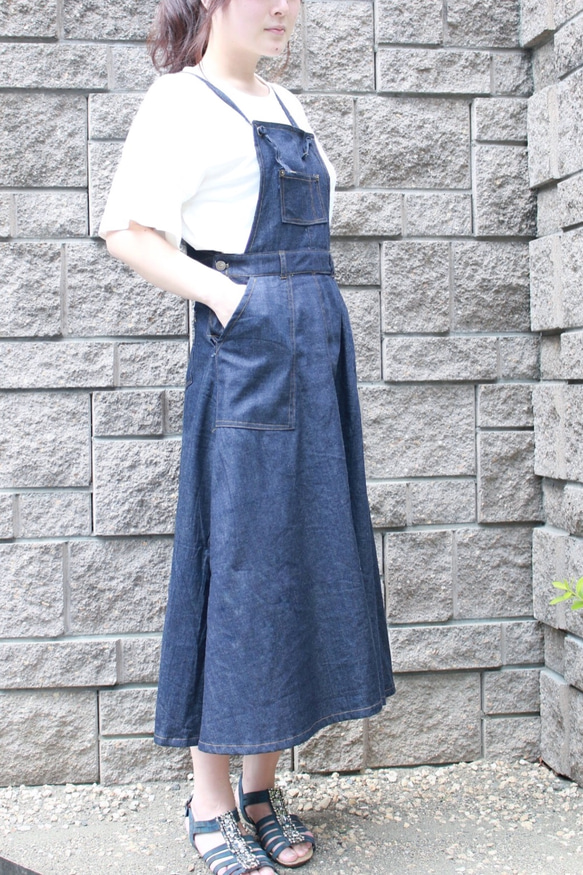岡山デニムのサロペットフレアスカート 3枚目の画像