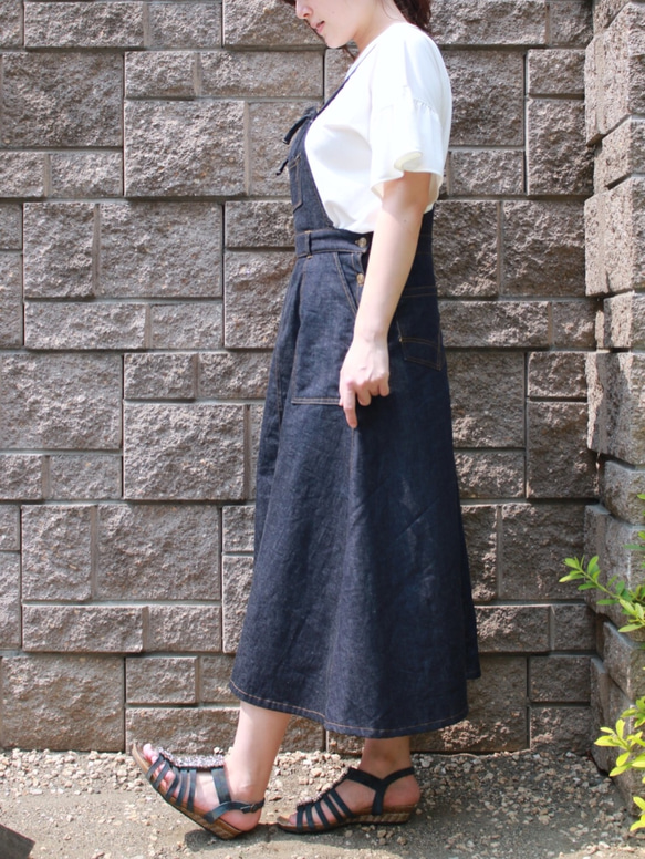 岡山デニムのサロペットフレアスカート 6枚目の画像
