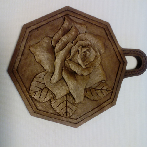 鍋敷き　ハンドメイド　木彫 鍋敷き ハンドメイド 木彫 - メルカリ