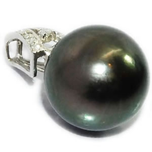 K14WG 南洋黒蝶タヒチパール-13mm&ダイヤモンド ミルデザイン ペンダントトップ