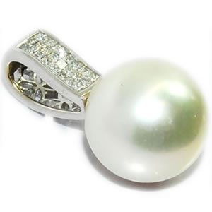 K18WG 南洋白蝶真珠-13.9mm&ダイヤモンド ミステリーセッティング オリジナルデザイン ペンダントトップ