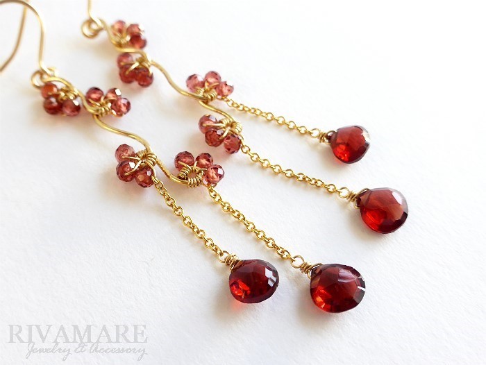 「赤すぐりのアヴォワール」モザンビークガーネット マロンカット ボタンカット イヤリング/ピアス