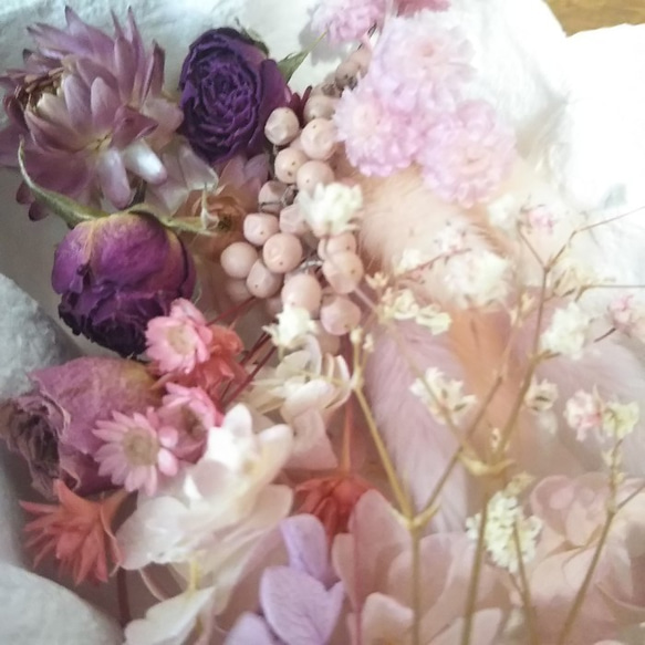 花材　バラ　アンティークピンクアソート　盛りだくさん　プリザーブドフラワー　ドライフラワー 4枚目の画像