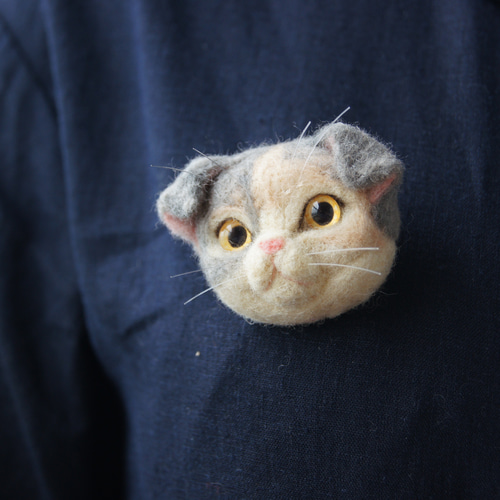 羊毛フェルト✳︎猫✳︎オーダーブローチ