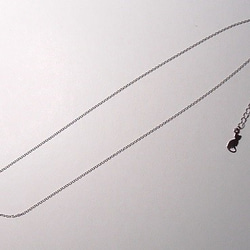サージカルステンレス製天然石ネックレス　ラピスラズリ　８ｍｍ 2枚目の画像