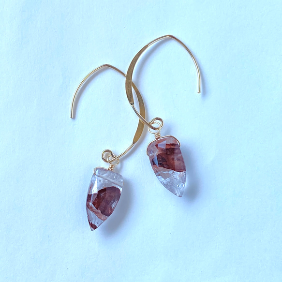 マニカラン水晶＆モルガナイトのピアス