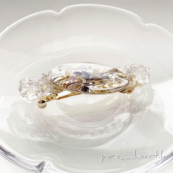〈受注製作〉水面の花氷 レジン バレッタ (天然石 水晶) 2枚目の画像