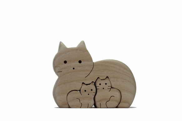 ネコの親子　こども４匹入りの木製パズル 2枚目の画像