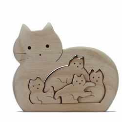 ネコの親子　子供８匹入りの木製パズル 2枚目の画像