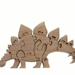 ステゴザウルスの木製パズル 1枚目の画像