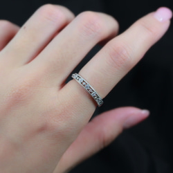 【MR12】華奢な透かしレースの指輪／pt900仕上げ仕上げ　キラキラCZダイヤモンド　重ね付けに 5枚目の画像