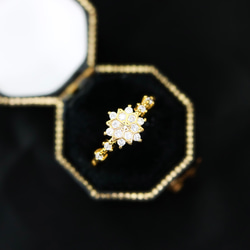 【MR08】雪の結晶 リング イエローゴールドCZダイヤモンドリング　華やかで繊細な手元に～ 5枚目の画像
