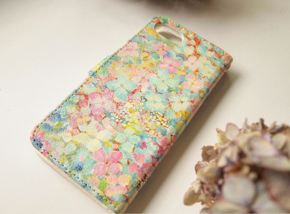 受注制作 / 紫陽花の絵 手帳型スマホケース 3枚目の画像