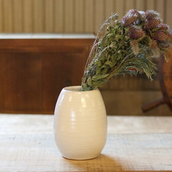 陶器の花瓶（白/a） 3枚目の画像