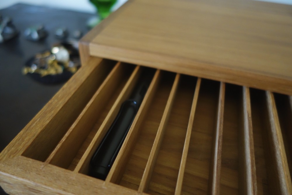 二層ペンホルダー