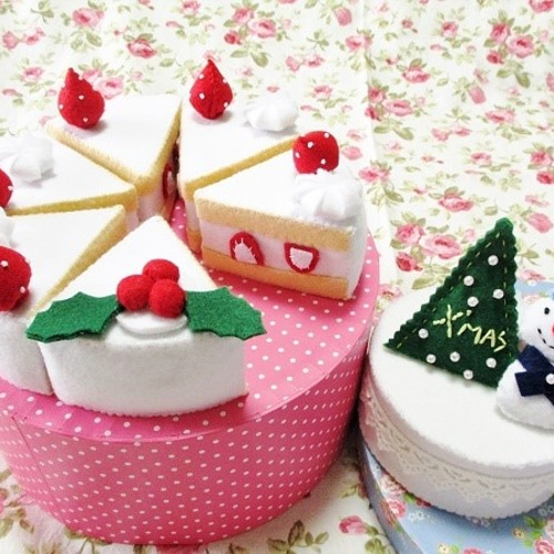 フェルト クリスマスケーキ ままごと 手作り 知育 おもちゃ・人形