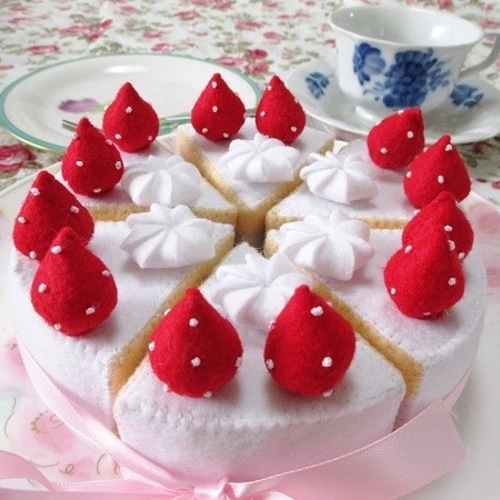 フェルトのクリスマスケーキ☆フェルトままごと おもちゃ・人形