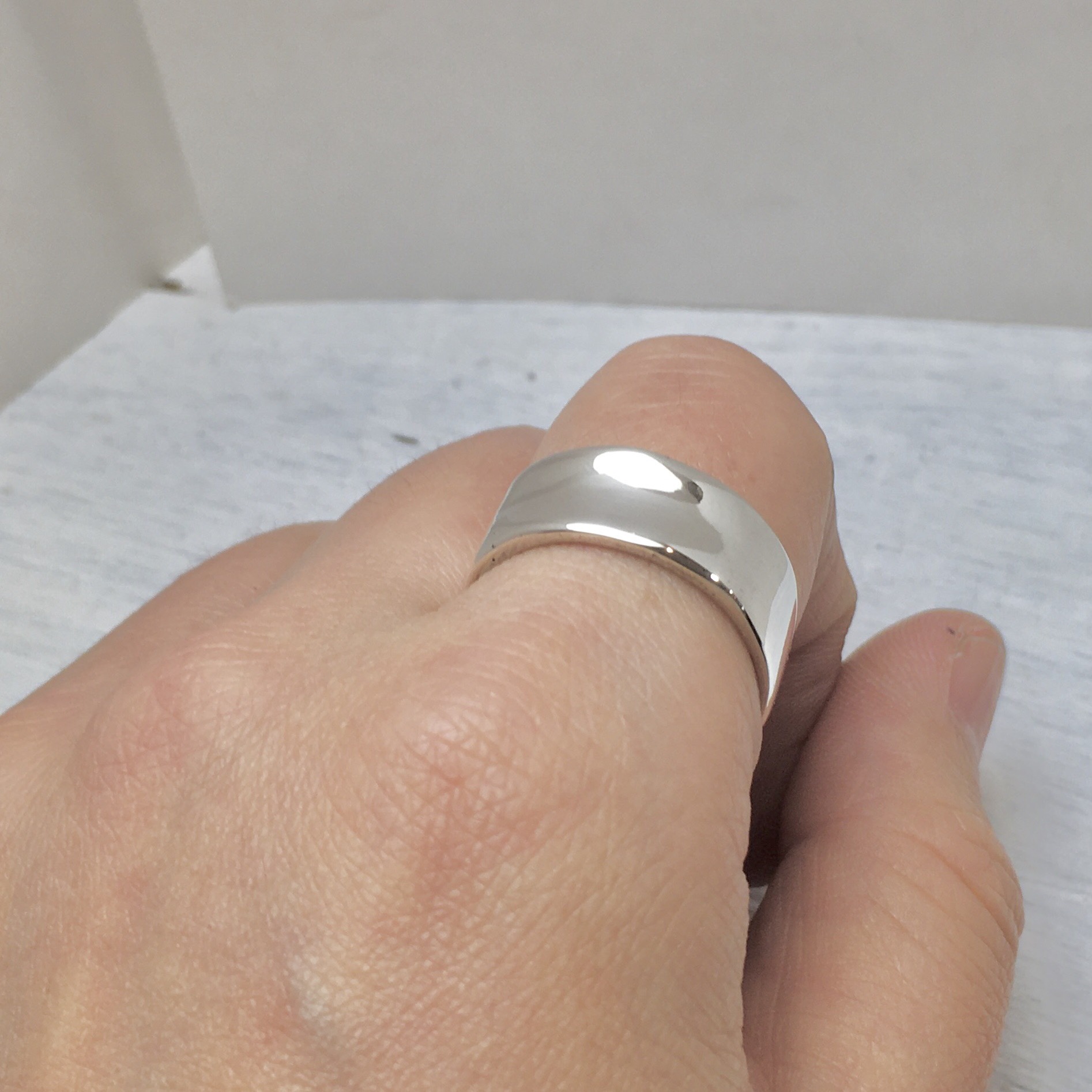 幅広平打ちに一部凹みがあるペアリング / silver925 / src2211 / ケンジハウス