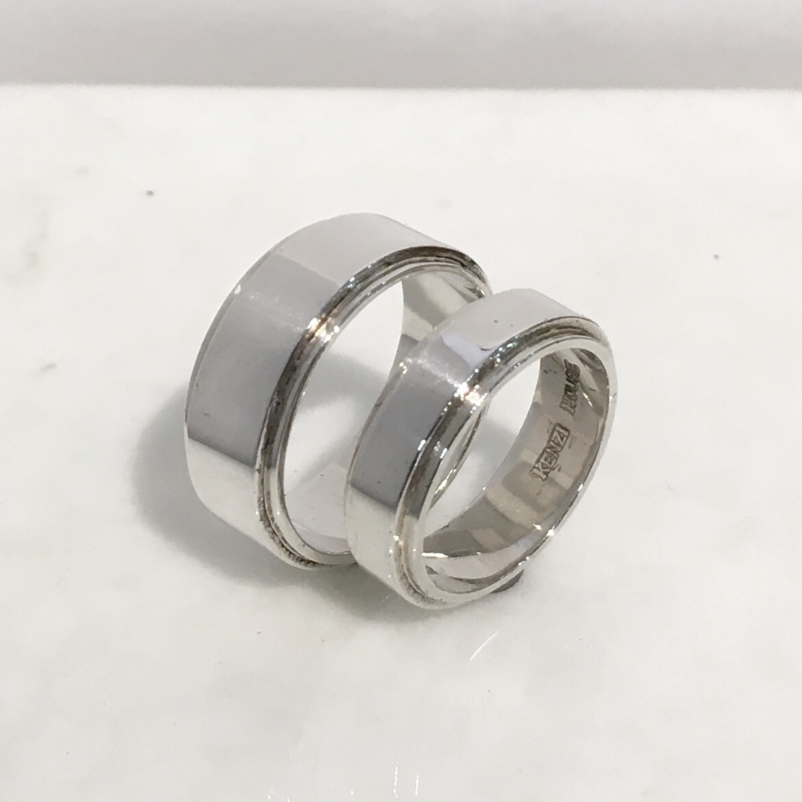 クールな平打ちペアリング / フチに段あり/ silver925 / src2845、2846 / ケンジハウス