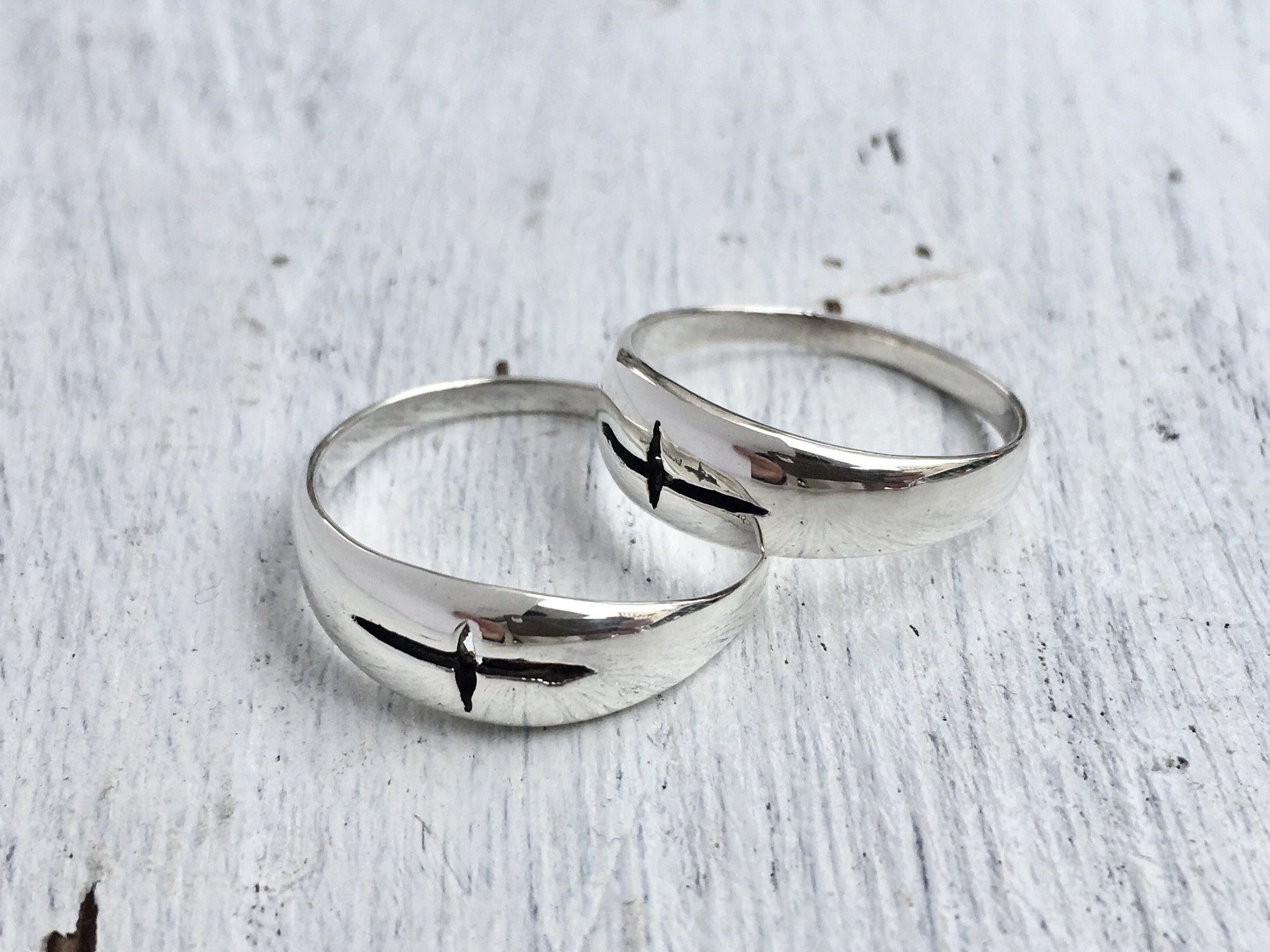 十字の入った軽い付け心地のペアリング / silver925 / src2439 / ケンジハウス