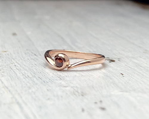 kwg記載リング SPARKLE TEXTURE RING(2JR0630)K10 リング｜スタージュエリー