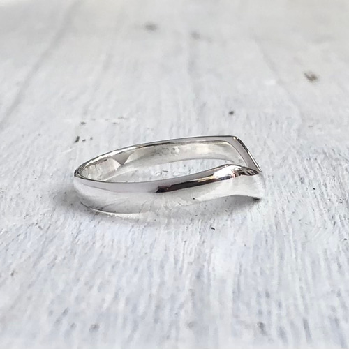 角ばったV字リング/silver925/E134 指輪・リング kenzihouse(ケンジ