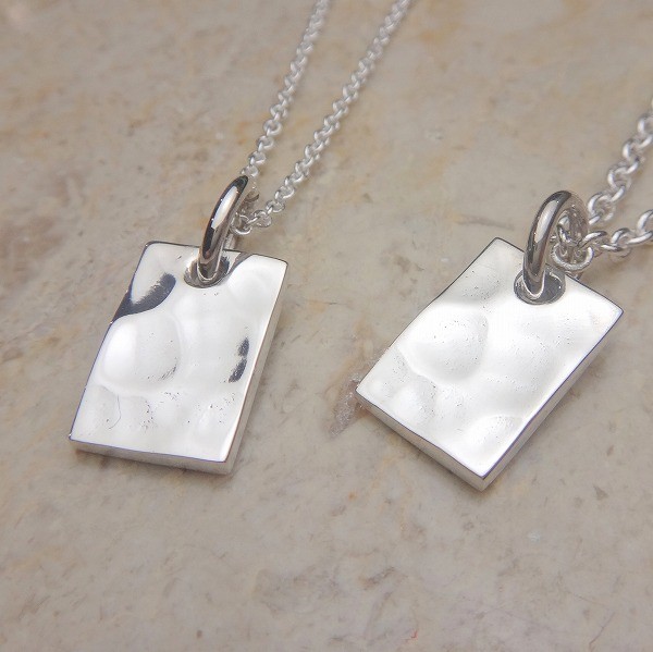 【 M 】鎚目模様プレート”ペアペンダント” B538 ケンジハウス