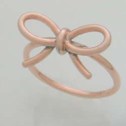 ピンクゴールド”リボンの指輪” 1枚目の画像