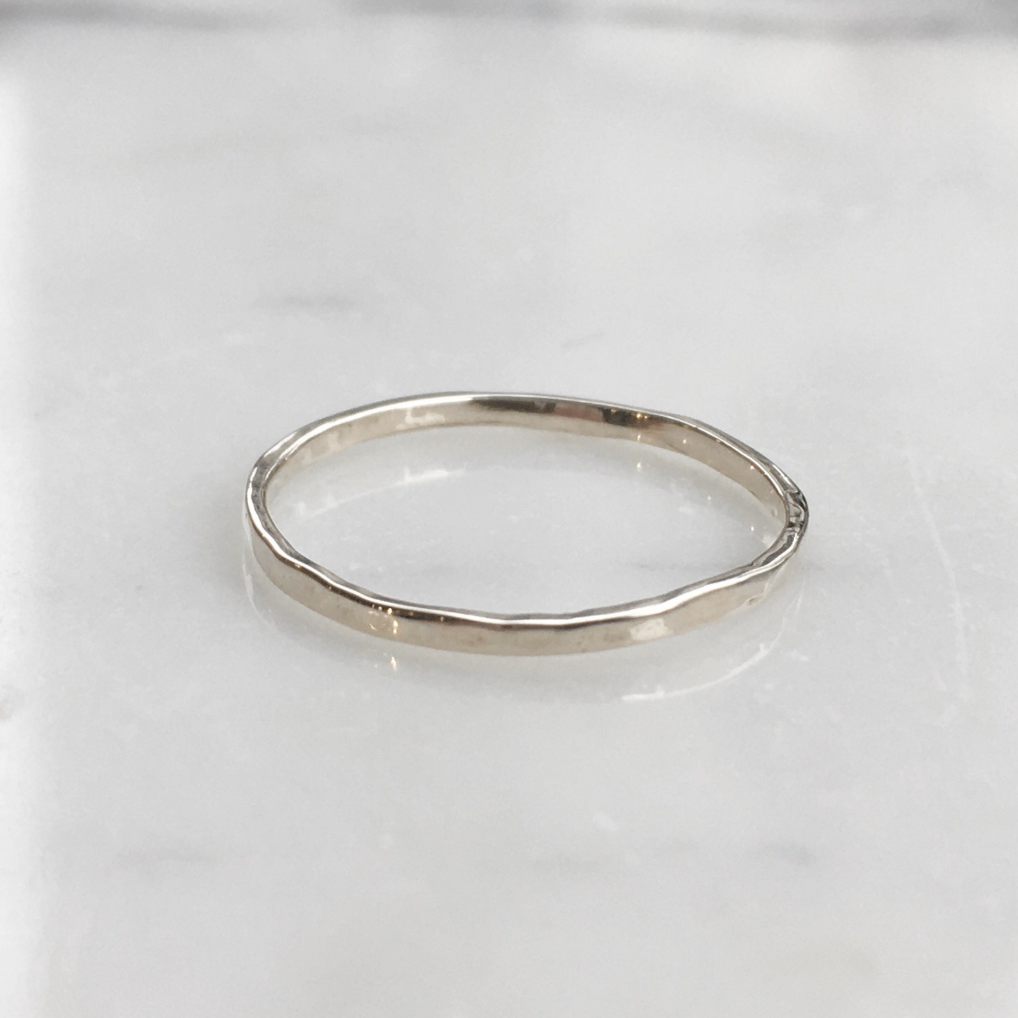 華奢なホワイトゴールドつち目リング【Ｓ】”SRC2813