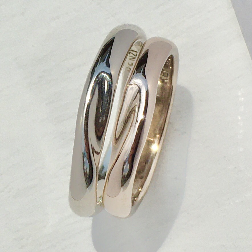 合わせてさりげなくハート❤︎ペアリング【M】 ピンク&プラチナシルバー　src3021.22 / ケンジハウス 20,878円