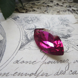 *♥Swarovski Crystal Stone 4227 Navette Fuchsia 32X17mm♥* 2枚目の画像